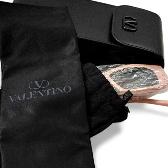 Valentino Garavani V-Quattro Nude-Pink (VLS 109) Rectangular Sunglasses (0412) main image 8